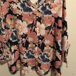 Loft outlet floral blouse with keyhole opening